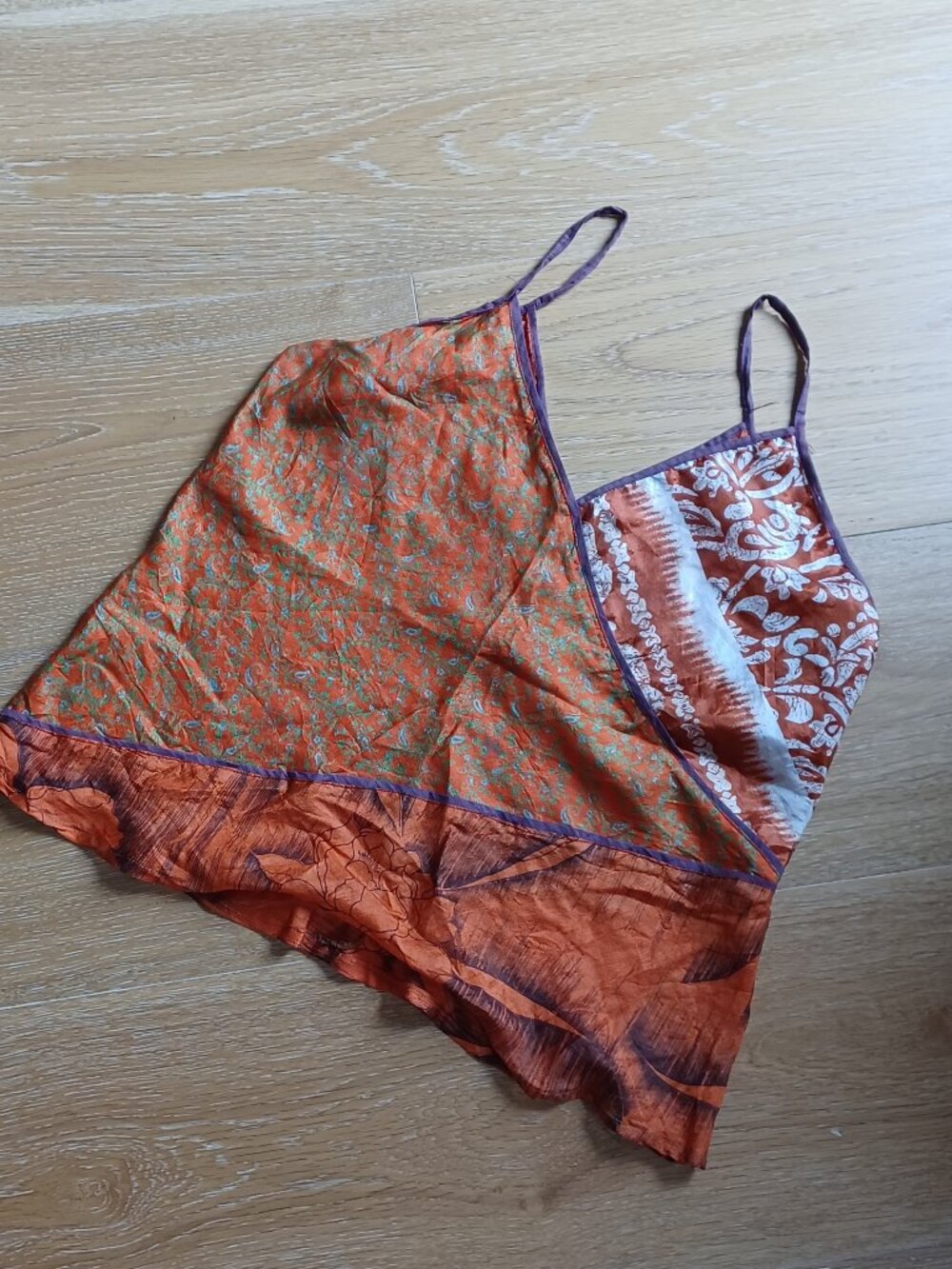 100% silk pattern top.